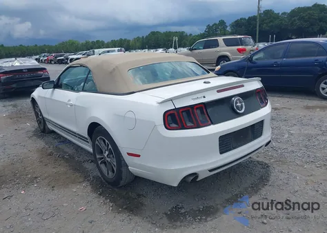 2014 Ford Mustang V6 Premium из США, поврежденный, VIN 1ZVBP8EM9E5243618